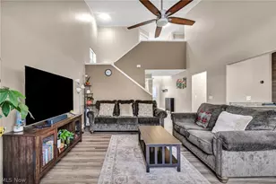 14825 Thornton Dr, North Royalton, OH 44133 - Photo 8