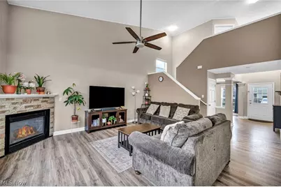 14825 Thornton Drive, North Royalton, OH 44133 - Photo 10