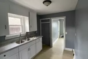 12201 Erwin Ave, Loveland, OH 44135 - Photo 6