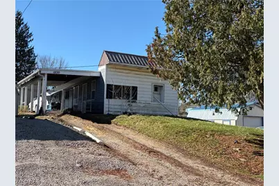 1020 Race Street, Zanesville, OH 43701 - Photo 2