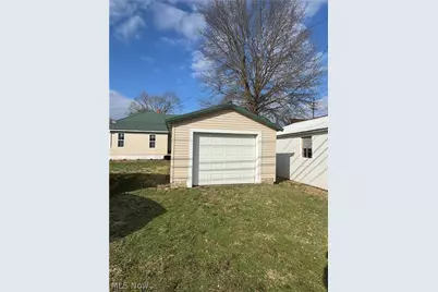 317 E Main Street, West Lafayette, OH 43845 - Photo 4