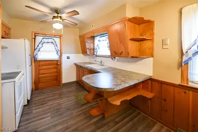 490 Stephens Road, Akron, OH 44312 - Photo 8