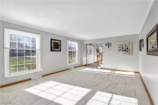 7916 Oakridge Dr, Mentor, OH 44060 - Photo 8