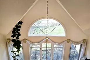 22693 Melissa Ln, Strongsville, OH 44149 - Photo 12