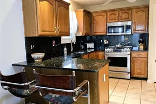 22693 Melissa Ln, Strongsville, OH 44149 - Photo 2