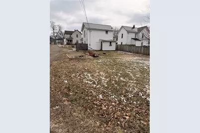 355 S 10th Street, Coshocton, OH 43812 - Photo 2