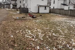 355 S 10th St, Coshocton, OH 43812 - Photo 2