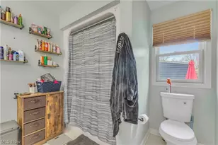 10273 E River Rd, Elyria, OH 44035 - Photo 22