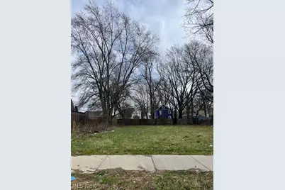 805 Sumner Street, Akron, OH 44311 - Photo 1