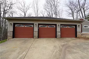 1950 Sams Creek Rd, Mineral Wells, WV 26150 - Photo 12