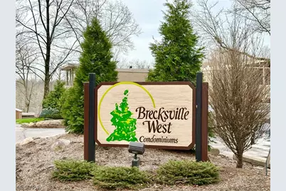 6770 Chaffee Court #Q1, Brecksville, OH 44141 - Photo 2