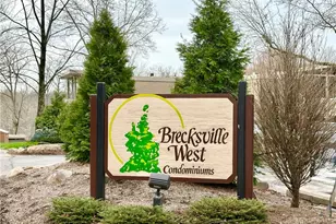 6770 Chaffee Ct, Brecksville, OH 44141 - Photo 2