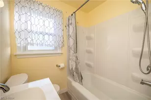 60 Renee Dr, Struthers, OH 44471 - Photo 30