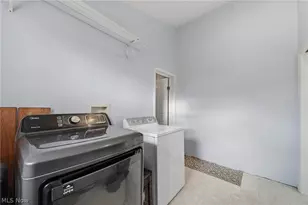 82 Dellenberger Ave, Akron, OH 44312 - Photo 10