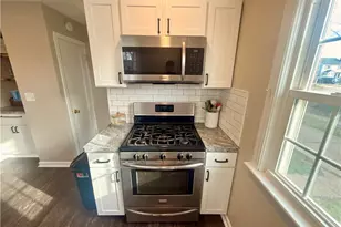 922 Milford St NE, Canton, OH 44714 - Photo 4