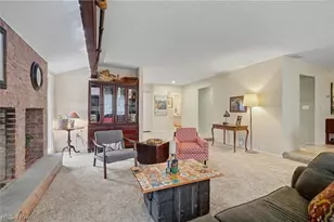 716-7 Claridge Ln, Aurora, OH 44202 - Photo 8