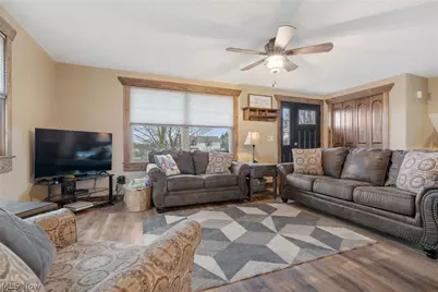 2120 Edmar Street, Louisville, OH 44641 - Photo 10