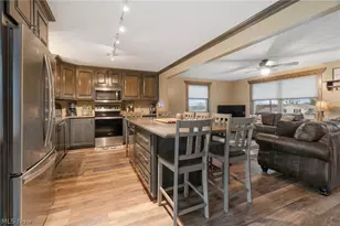 2120 Edmar St, Louisville, OH 44641 - Photo 4