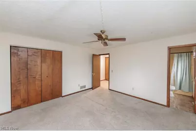 1010 Royal Drive, Amherst, OH 44001 - Photo 14