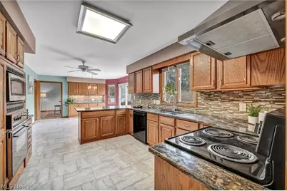 5162 Johnnycake Ridge NE, Canton, OH 44705 - Photo 18