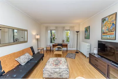 2330 Euclid Heights Boulevard #105, Cleveland Heights, OH 44106 - Photo 6