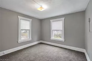 70 S Glenellen Ave, Youngstown, OH 44509 - Photo 20