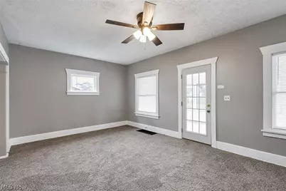 70 S Glenellen Avenue, Youngstown, OH 44509 - Photo 10