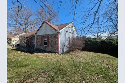 1085 Stevens Boulevard, Eastlake, OH 44095 - Photo 2