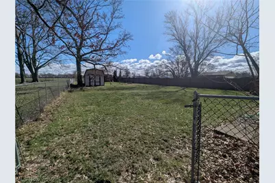 1085 Stevens Boulevard, Eastlake, OH 44095 - Photo 4