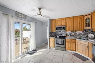 10810 Gate Post Rd, Strongsville, OH 44149 - Photo 8