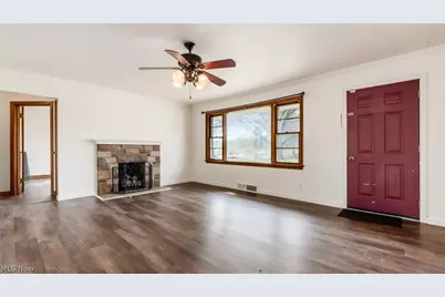 3125 Arrow Point Drive, Zanesville, OH 43701 - Photo 4