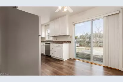 3125 Arrow Point Drive, Zanesville, OH 43701 - Photo 8