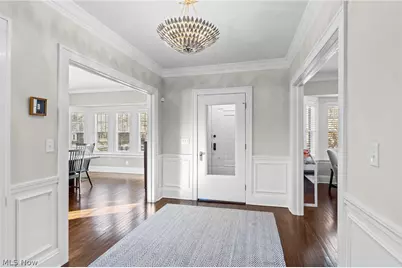 2934 Scarborough Road, Cleveland Heights, OH 44118 - Photo 4