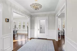 2934 Scarborough Rd, Cleveland Heights, OH 44118 - Photo 4