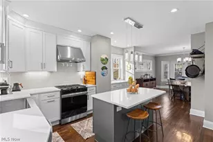 2934 Scarborough Rd, Cleveland Heights, OH 44118 - Photo 8