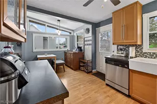 30 22nd St NW, Barberton, OH 44203 - Photo 6