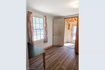 234 Oakwood Street, Elyria, OH 44035 - Photo 8