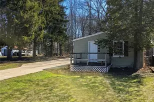 234 Oakwood St, Elyria, OH 44035 - Photo 2