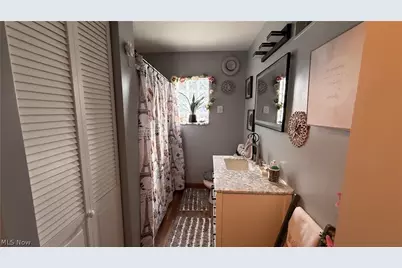 3800 Hanlin Way, Weirton, WV 26062 - Photo 8