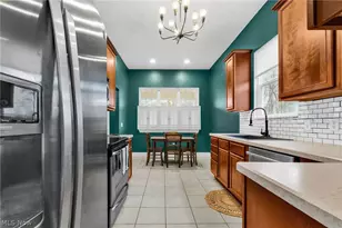 1915 Teakwood Dr, Ontario, OH 44906 - Photo 8