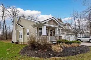 1915 Teakwood Dr, Ontario, OH 44906 - Photo 2