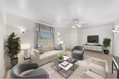 25 S Van Buren Avenue, Barberton, OH 44203 - Photo 4