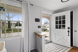 7403 N Chestnut Commons Dr, Mentor, OH 44060 - Photo 6