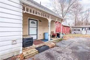 3219 W 43rd St, Loveland, OH 44109 - Photo 6