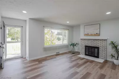 1548 Sunside Drive, Akron, OH 44321 - Photo 2