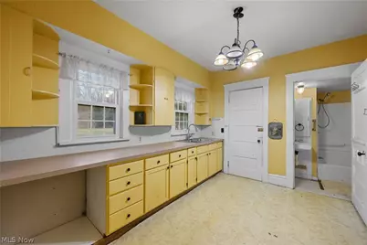 462 Hickory Street, Akron, OH 44303 - Photo 14