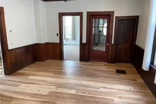 285 S Crawford St, Millersburg, OH 44654 - Photo 16