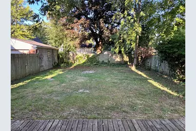 1062 Big Falls Avenue, Akron, OH 44310 - Photo 16