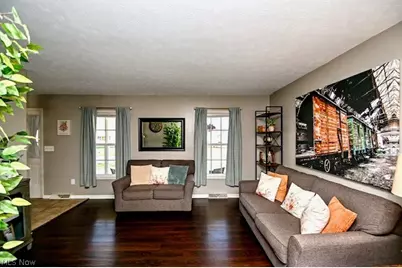 712 Tanya Avenue NW, Massillon, OH 44646 - Photo 6