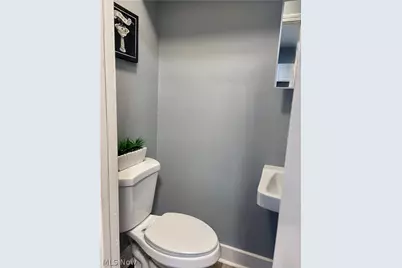 2258 Mogadore Road, Akron, OH 44312 - Photo 14